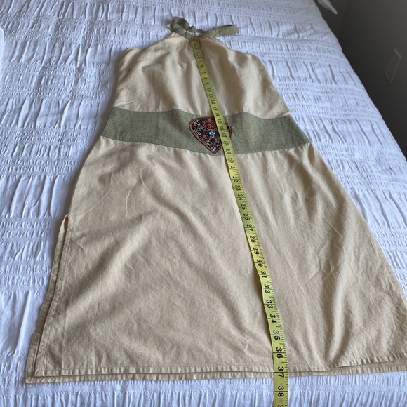 Made In Nepal cream coloured sleeveless dress/green button high neck closure. S - Picture 13 of 16